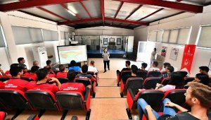 İzmir depremini bir daha yaşadılar! Hayatta kalmayı öğrendiler