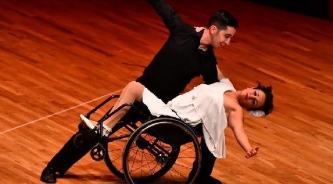 Tekerlekli sandalyede dansta İzmir başarısı