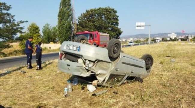 Turgutlu'da otomobil takla attı: 3 kişi yaralandı