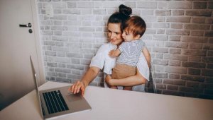 'Uzaktan çalışma, küçük yaşta çocuğu olanları olumsuz etkiledi'