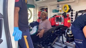 Yunanistan'a kaçarken, botta doğum yaptı