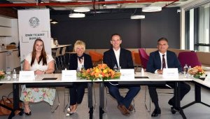 ABD Tarım Heyeti, İzmir Ticaret Borsası yönetimi ile bir araya geldi