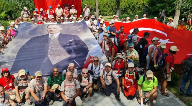 Afyon'dan İzmir'e Zafer ve Anma Yürüyüşü'nde 3. durak Dumlupınar