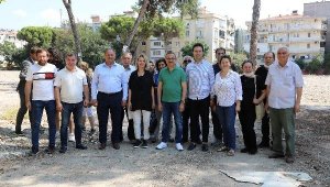 AK Parti İzmir İl Başkanı Sürekli, Karşıyaka'da muhtarlarla buluştu