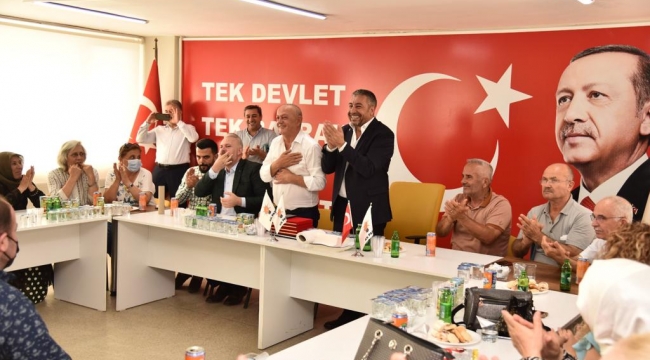 AK Parti Menemen'den bir ilk! Eski başkan ve yönetimler de toplantıda