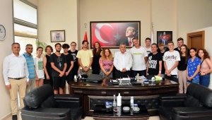 Alman öğrenciler, 'kardeşlik' projesi kapsamında Torbalı'ya geldi