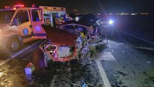 Aydın'da otomobiller çarpıştı: 1 kişi öldü, 2 yaralı