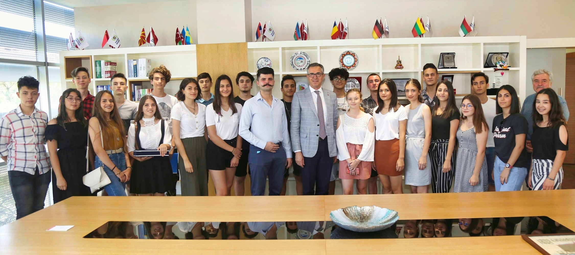 Başkan, gençlere çağrı yaptı