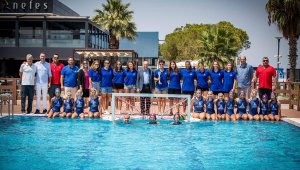 Başkan Soyer, Türkiye şampiyonu olan sutopu takımını kutladı