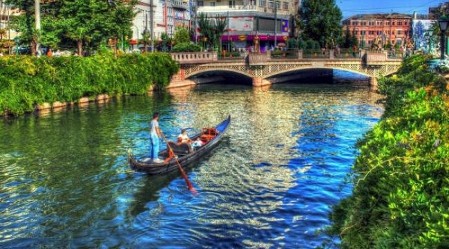 Bayraklı'ya 'Porsuk Çayı' modeli