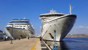 Bodrum'a 2 kruvaziyer gemisi toplam 832 turist getirdi