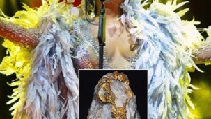 Bülent Ersoy'a madenden çıkan altın hediye edildi