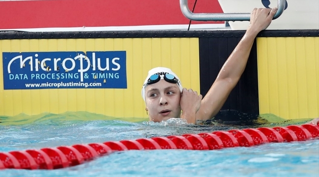 Büyükler Avrupa Şampiyonası'nda madalya kazanan ilk Türk kadın yüzücü