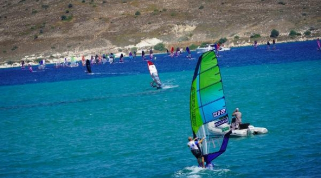 Çeşme Alaçatı'da Dünya Surf Şampiyonası'nda heyecan devam ediyor