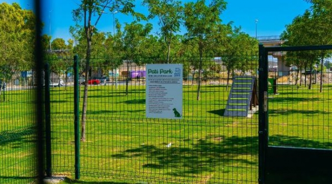 Çeşme'de köpekler için 3 Pati Park daha hizmete girdi