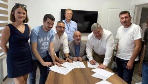 Çeşme'de Toplu İş Sözleşmesi sevinci yaşandı