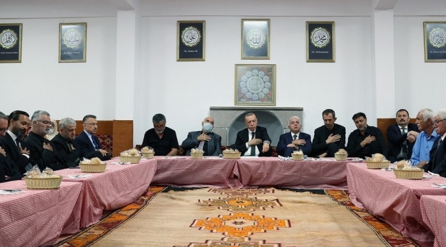 Cumhurbaşkanı Erdoğan, cemevinde iftar programına katıldı