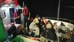Datça açıklarında, 75 kaçak göçmen kurtarıldı