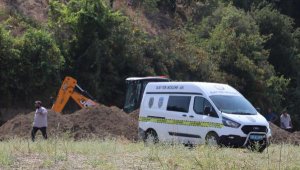 Denizli'de bir arazide kemik parçaları bulundu