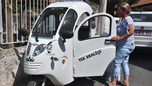 Doğançay Mahallesi'nin 'mobil muhtarı' ev ev hizmet veriyor