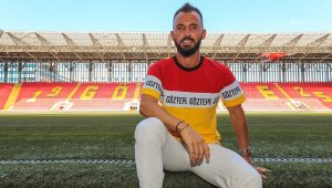 Göztepe Emre Çolak'ı resmen transfer etti