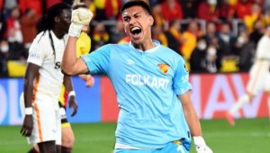 Göztepe'de kaleci İrfan Can'a Fenerbahçe talip