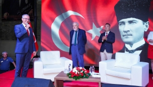 İlber Ortaylı, Gaziemir'de konuştu: Bu vatan örgütlenmeyle kurtuldu!