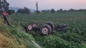 İncirliova'da traktör tarlaya devrildi: 1 ölü, 1 yaralı