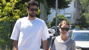 İrem boyu uzun, 11 yaş küçük sevgilisiyle el ele