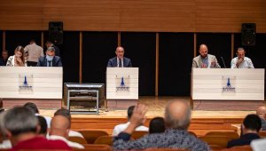 İzmir Büyükşehir Meclisi'nde Sao Paulo gemisi gündem oldu