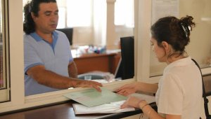 İzmir Dokuz Eylül Üniversitesi'nde öğrencilerin kayıt heyecanı başladı