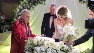 İzmirli eski sevgilisiyle 3. kez evlendi