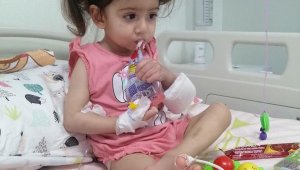 Kalp nakliyle yaşama tutunan küçük Asel, yoğun bakımdan çıktı