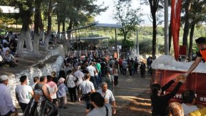 Karacasu'da 740 yıllık keşkek geleneği devam etti