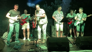 Kayaköy'de doktorlardan muhteşem konser