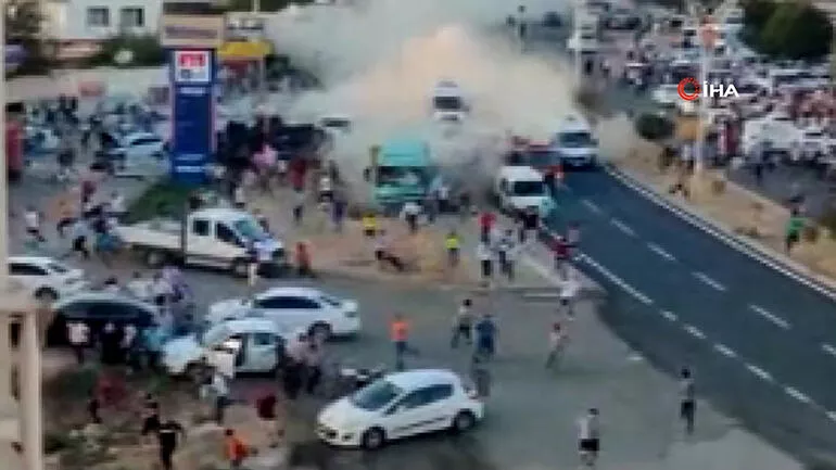 Kaza alanına TIR daldı: 16 kişi öldü, 29 da yaralı var