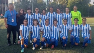 Konak Kız Futbol Takımı fırtına gibi