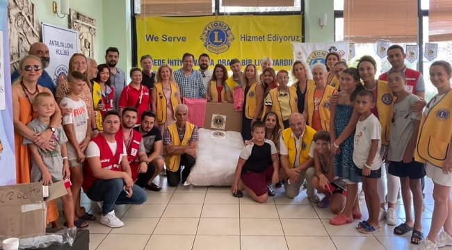 Lionlar, savaş mağduru Ukraynalı çocuklara kıyafet yardımında bulundu