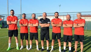 Menemen FK dümene Özden Töraydın'ı getirdi