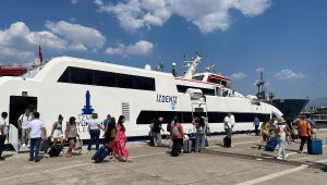 Midillili turistler hafta sonu için İzmir'i seçti