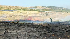 Ot yangını tarihi kaplıcalara sıçramadan kontrol altına alındı