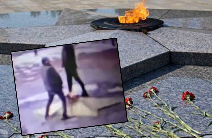 Rusya'da 'Sönmeyen Ateş' anıtına işeyen üç Türk tutuklandı