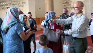Selçuk İsabey Cami imamı turistlerin en sevdiği