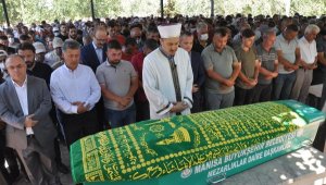 Soma'da çamur yığını altında kalan kepçe operatörü, son yolculuğuna uğurlandı