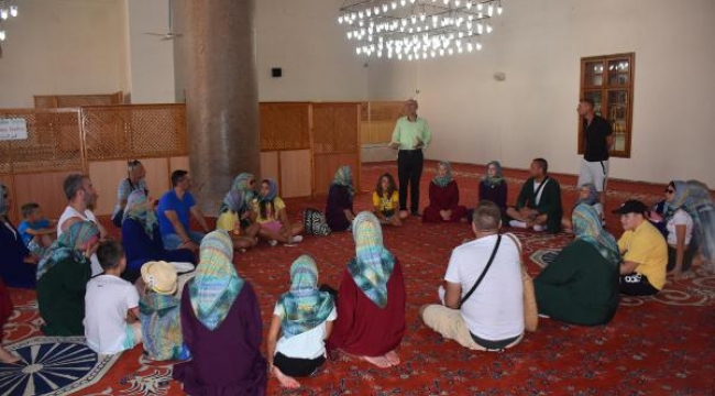 Turizm elçisi cami imamı