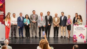 Turizmi geliştirmek için Türkiye Yaz Okulu ve Zirvesi İzmir'de başladı