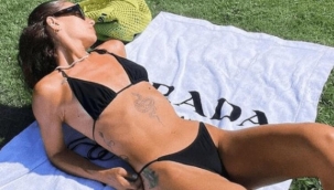 Ünlü oyuncu yılanı gösterdi