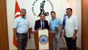 Uşak Belediyesi ve AKÜ arasında sokak hayvanları için iş birliği