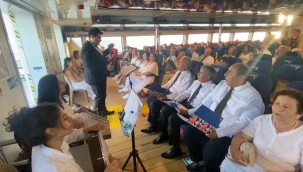 Yarımada Türk Sanat Müziği Korosu, vapurda ilk konserini verdi