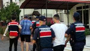 3 FETÖ şüphelisi, Sakız Adası'na kaçmaya çalışırken yakalandı